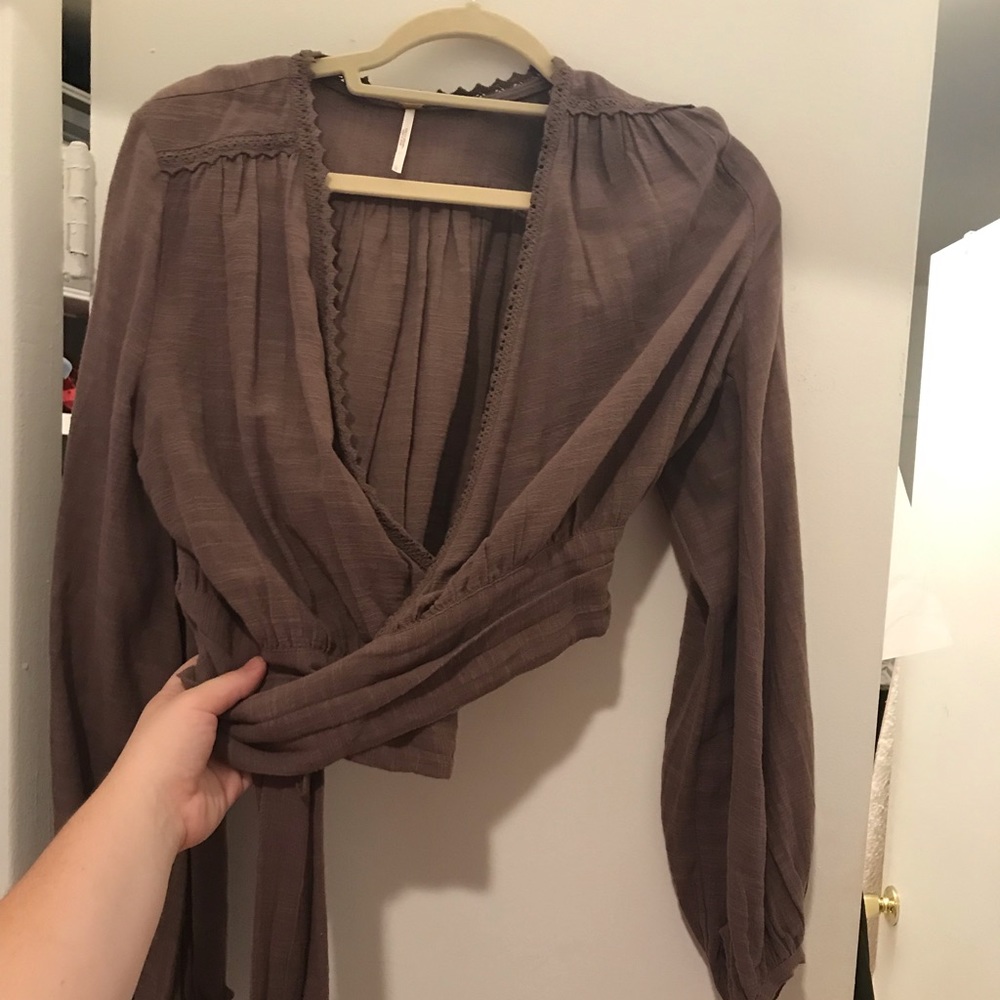 Wrap crop top free people! Lavender / mauve